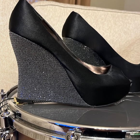 Nina Shoes evening wedges 8.5M - Picture 3 of 16